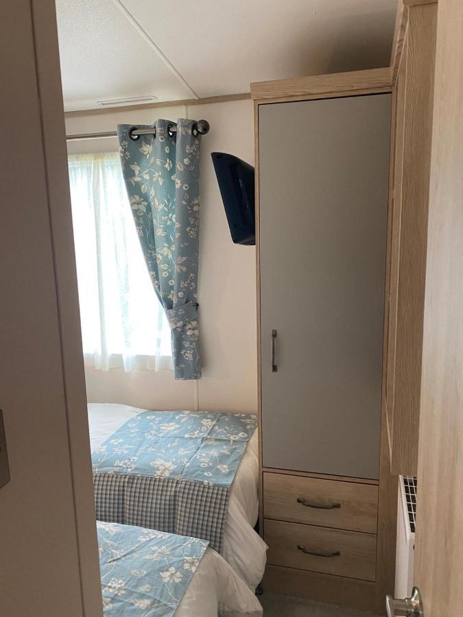 Lake District Prestige Caravan, 3 Bedrooms, Sleeps 8 On Haven Holiday Park Flookburgh ภายนอก รูปภาพ