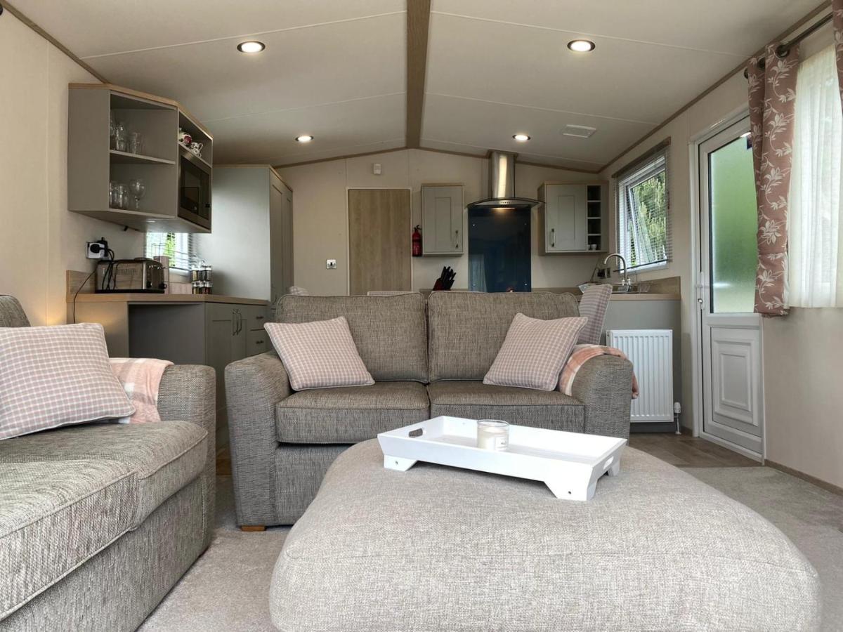 Lake District Prestige Caravan, 3 Bedrooms, Sleeps 8 On Haven Holiday Park Flookburgh ภายนอก รูปภาพ